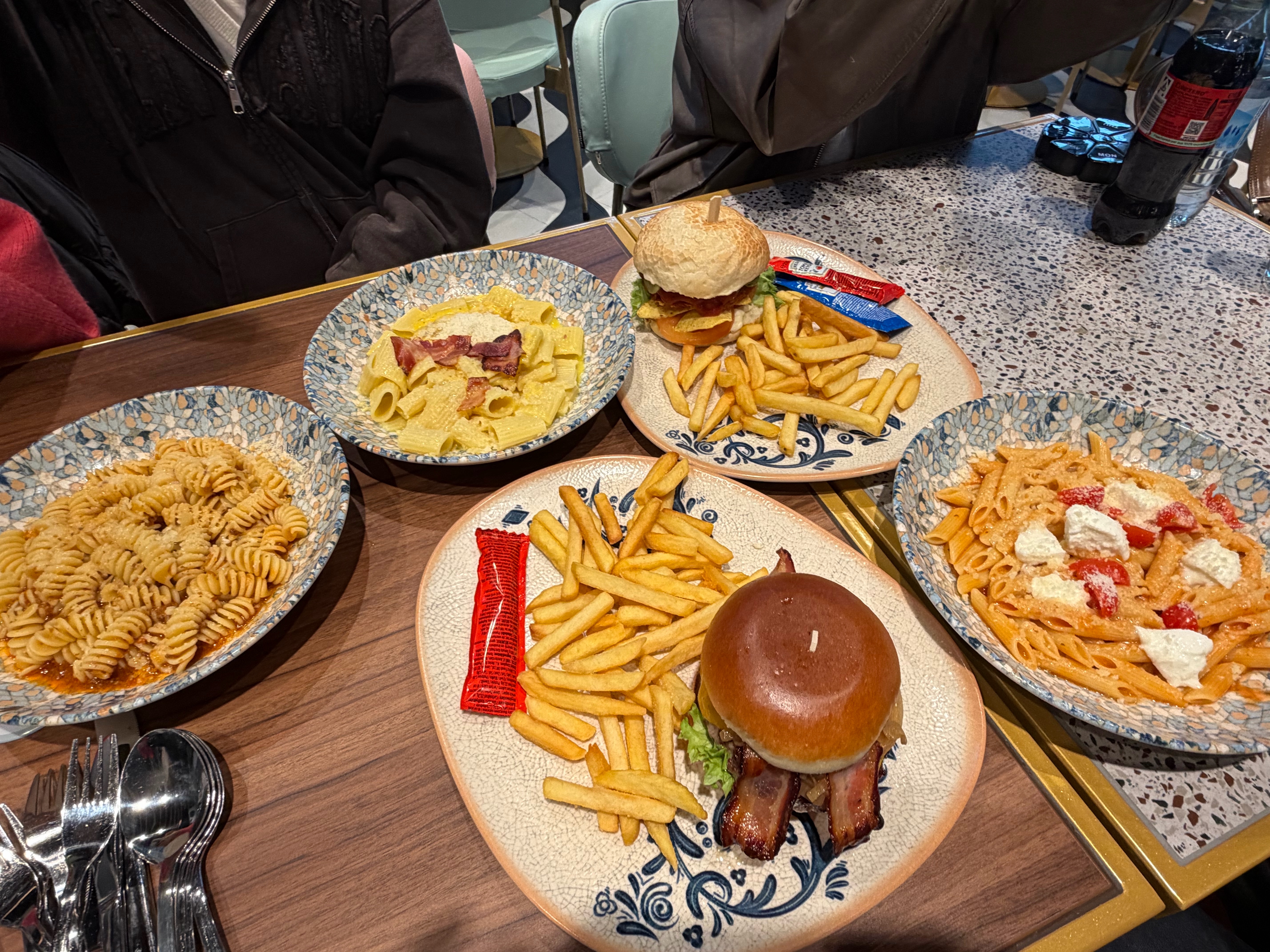 아르르 아점
