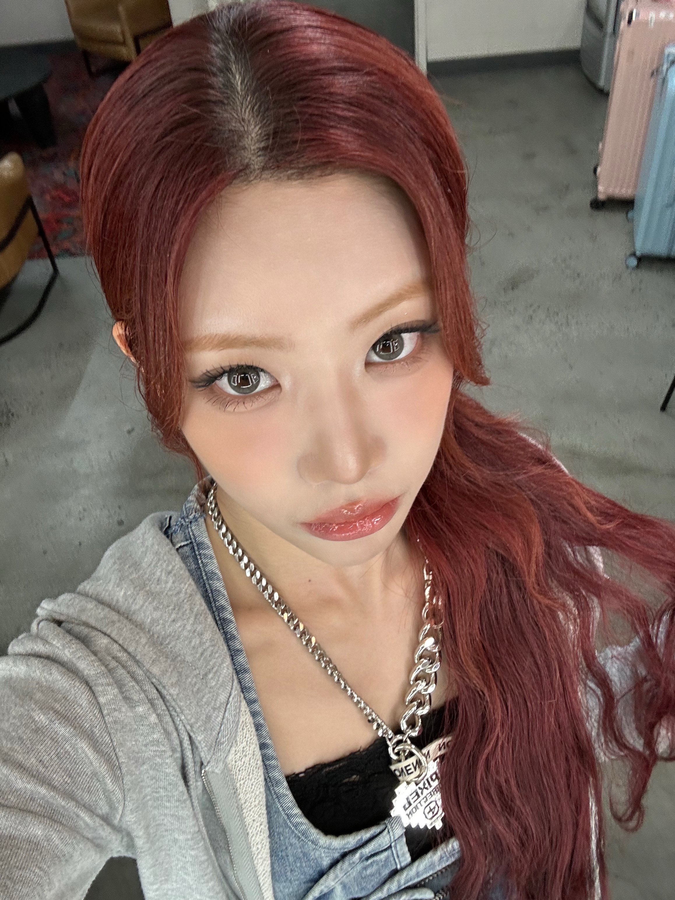 저는 잘 먹고 투어 열심히 하고 있습니당😉 우리들은 잘 지내나요~?!🥹