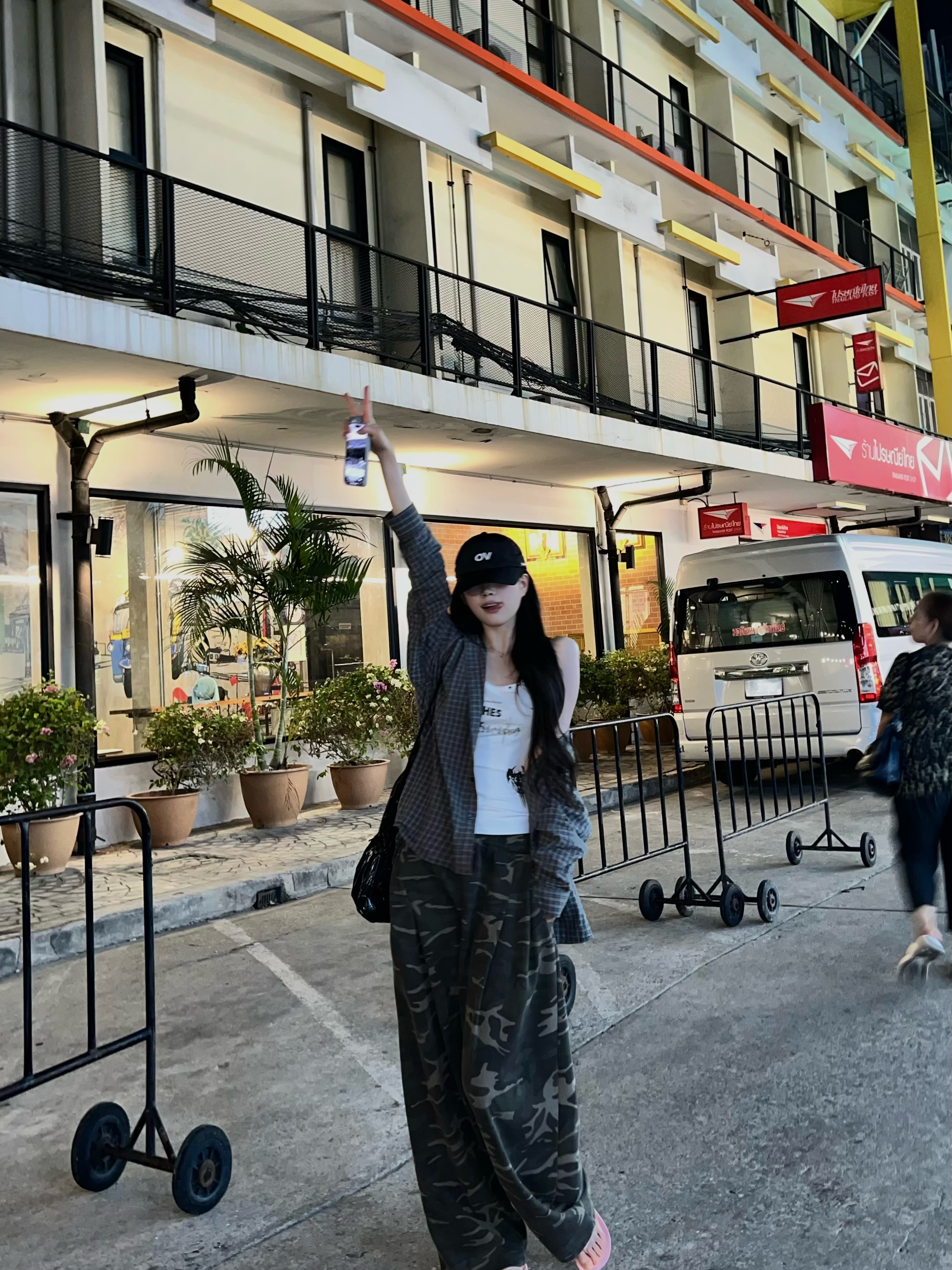 กรุงเทพมหานครแห่งแรกของฉัน ❤️💙🤍!!