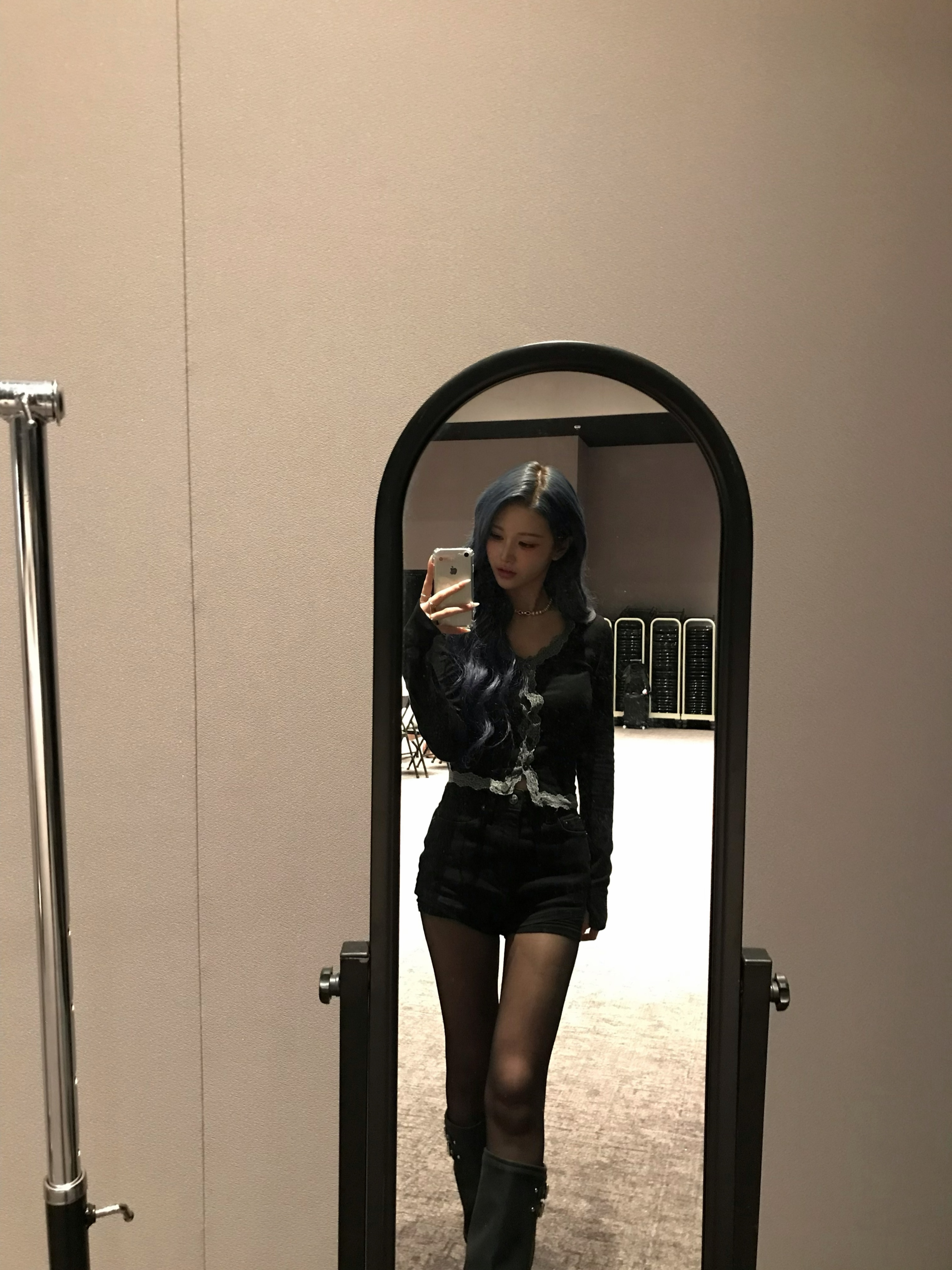 MM💙🖤 (Mayu's Mood)