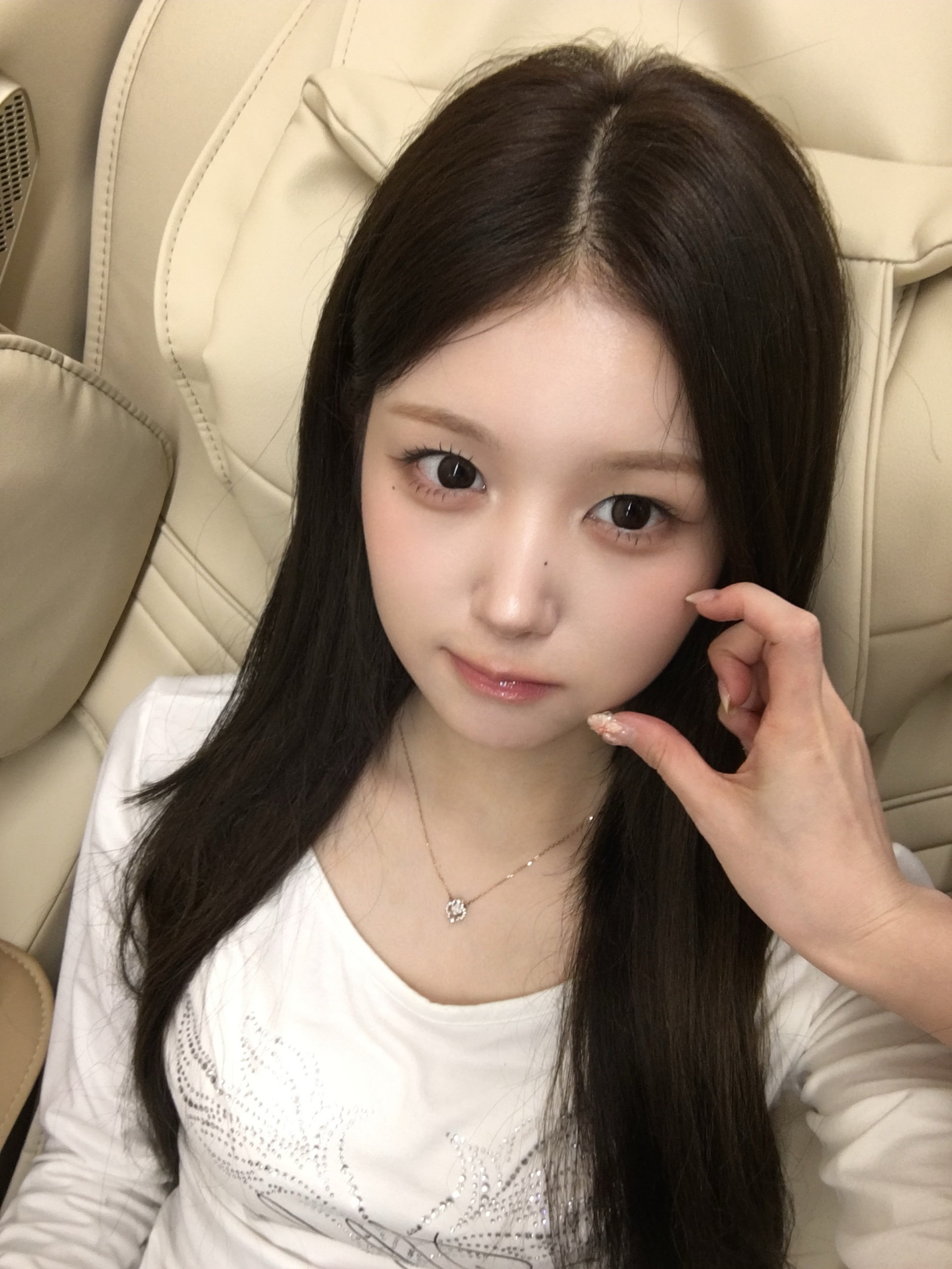 누구 손이게에