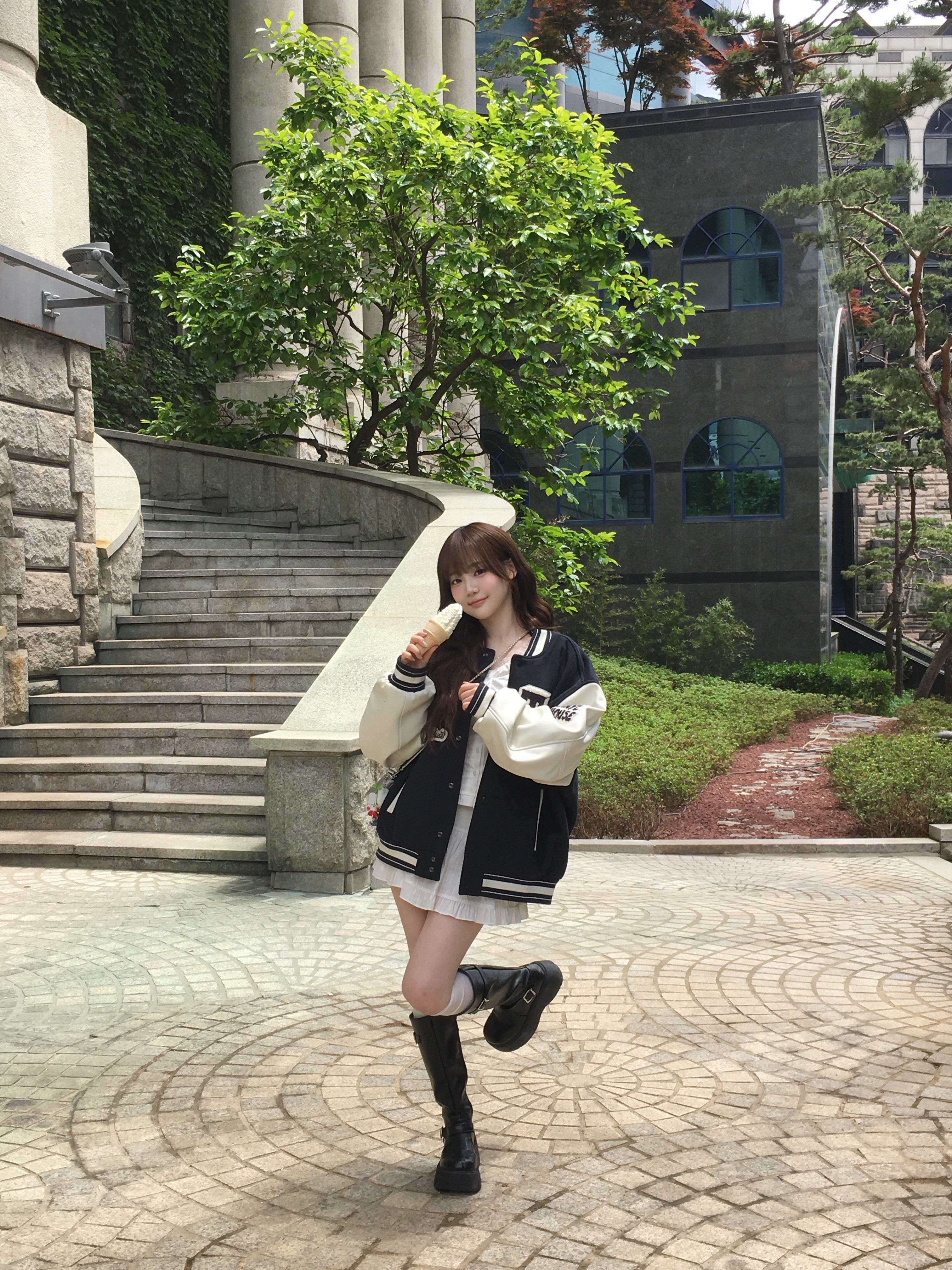 운명의 미소녀 보고 온 사람 ㅇㅅㅇ