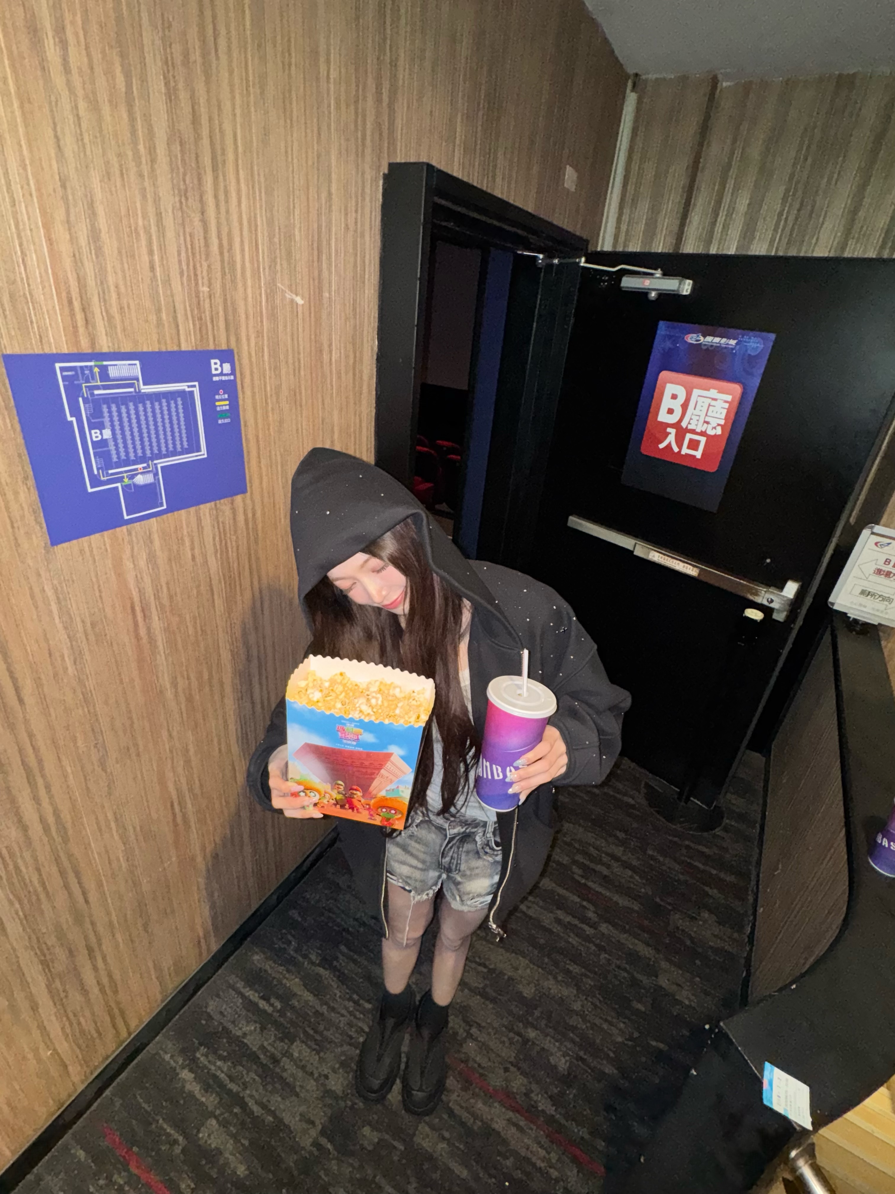 나랑 밤에데이트 할래?🌙
📸：엄마