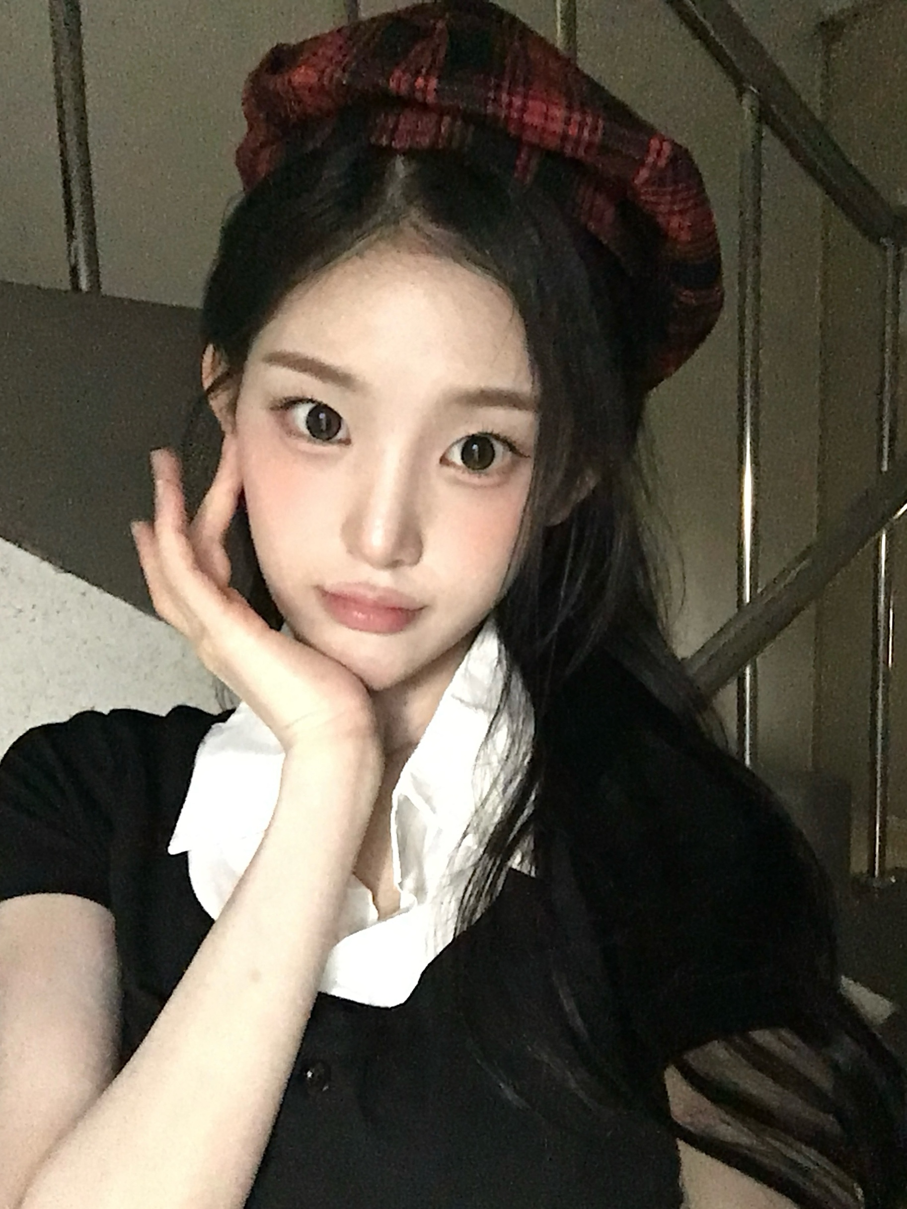 안녕?
한 번쯤은 날 들어봤겠지 너의🫵사랑니🦷🖤❤️