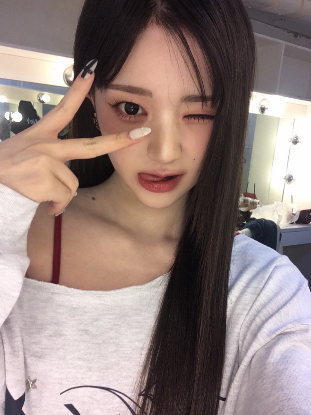 오랜만이지 앞깐 연지