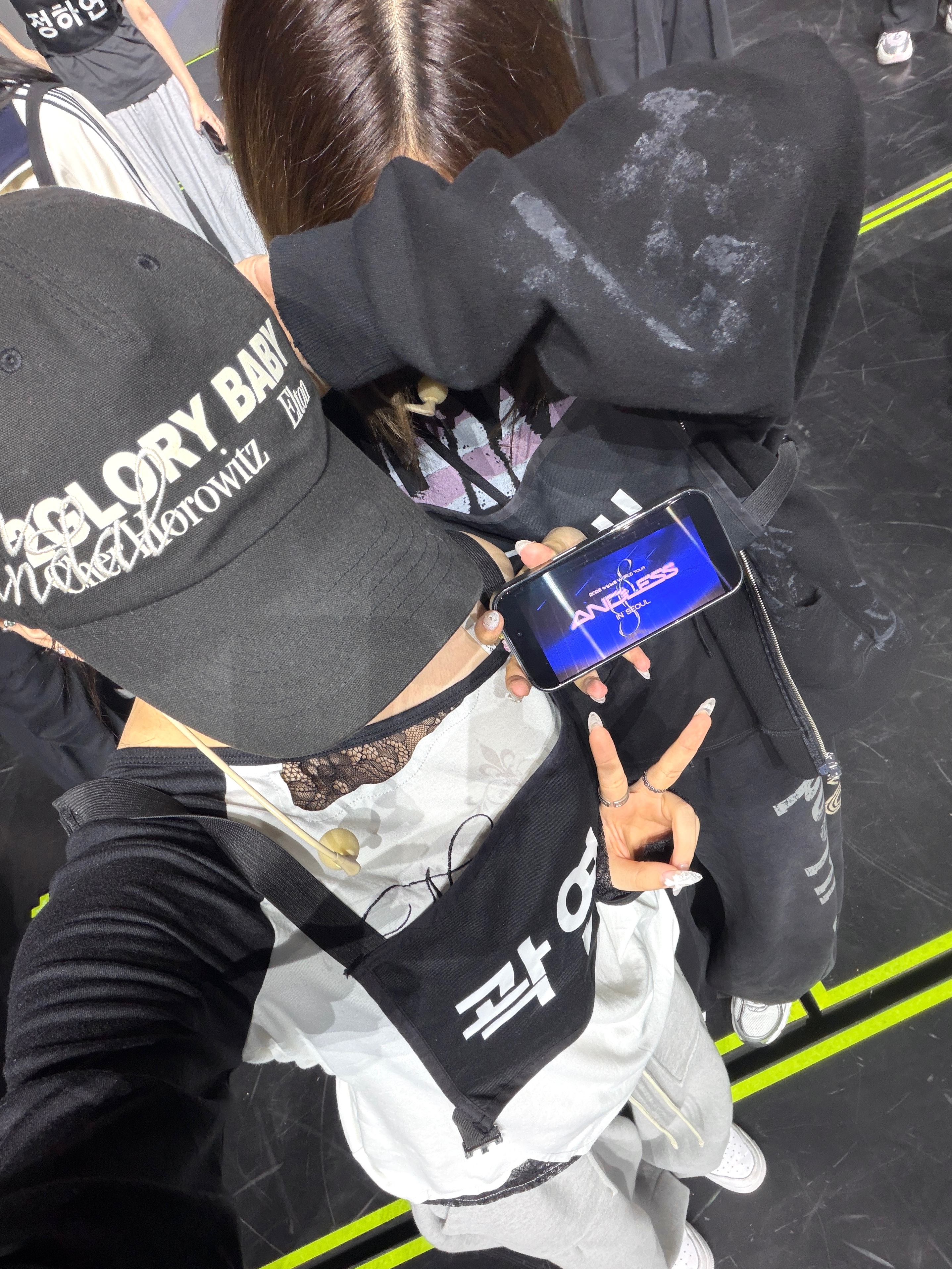 D-1