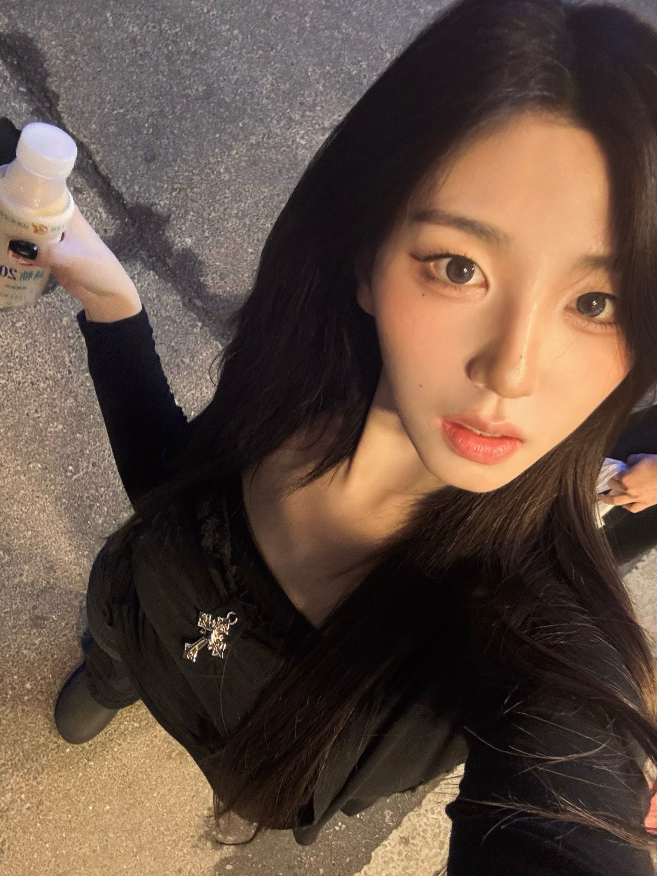히히