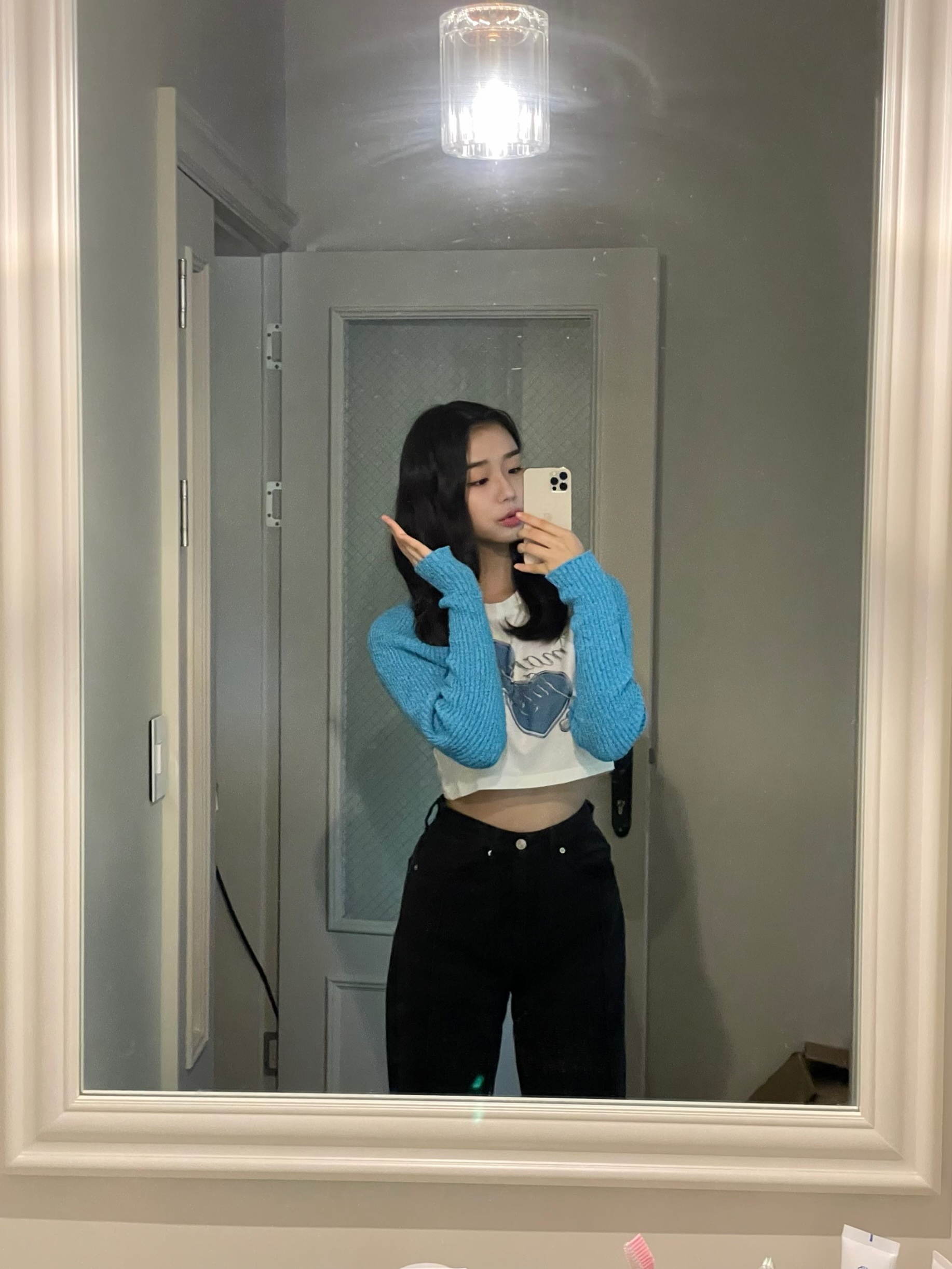가평하우스 입구 거울
